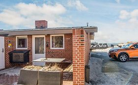 5 Person Holiday Home In Henne